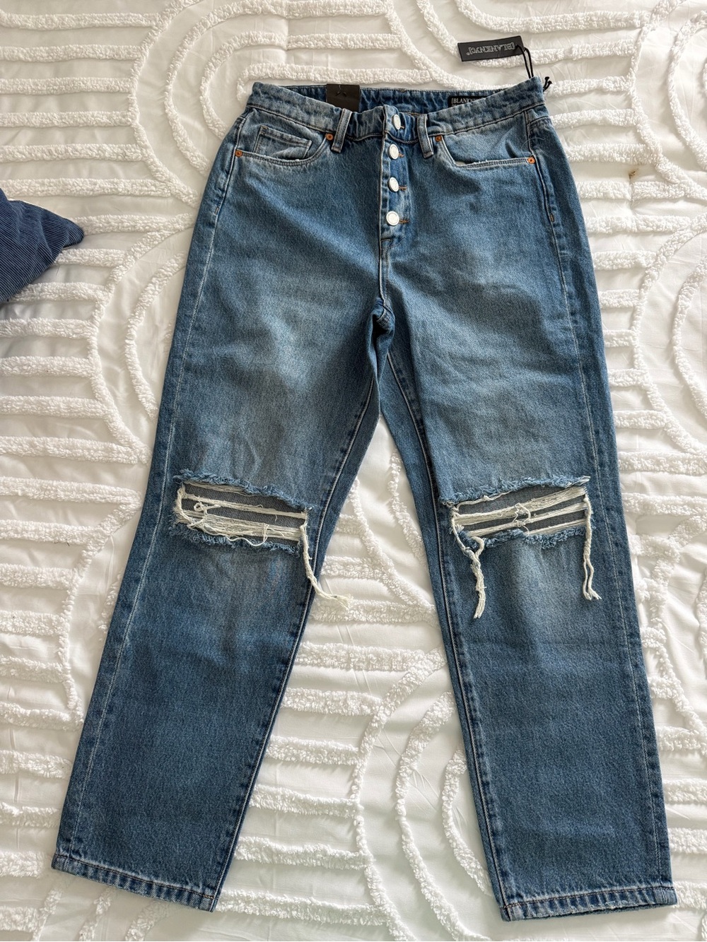 Blank NYC Madison Crop Distressed Button-Fly Blue Jeans NEW - Picture 2 of 13